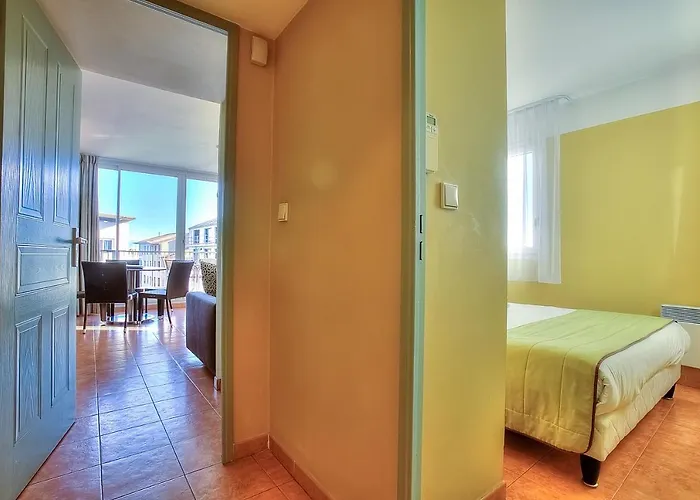 Port Prestige - Terrasse - Piscine - Parking Αντίμπ