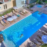 Port Prestige - Terrasse - Piscine - Parking *